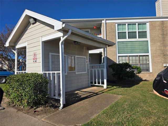 12660 Ashford Point Drive 402, Houston, TX 77082