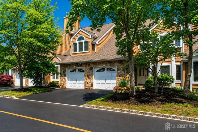 73 Chatsworth Court, Edison, NJ 08820