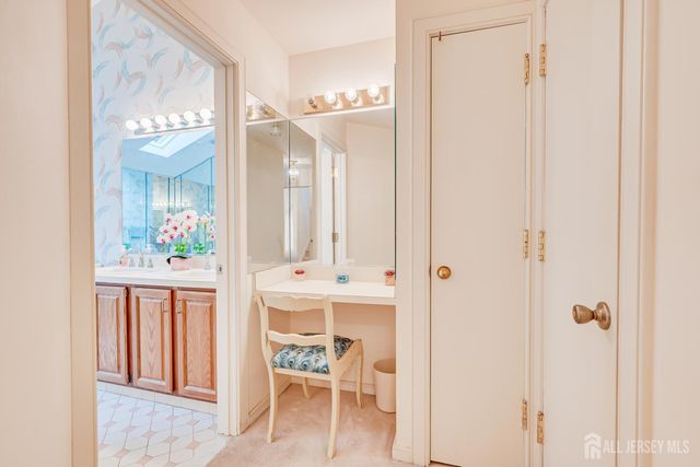 73 Chatsworth Court, Edison, NJ 08820