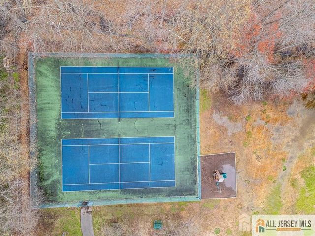 73 Chatsworth Court, Edison, NJ 08820