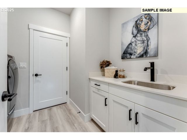 7354 Se Treeline St, Hillsboro, OR 97123