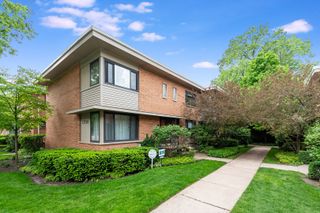 537 Ridge Road 537, Wilmette, IL 60091