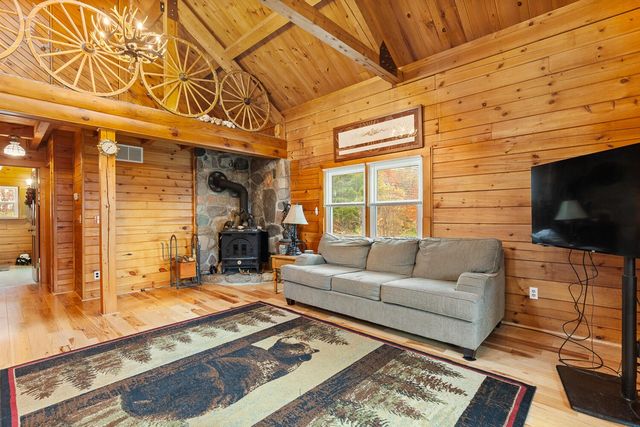 14601 Brookhurst Drive, Cement City, MI 49233