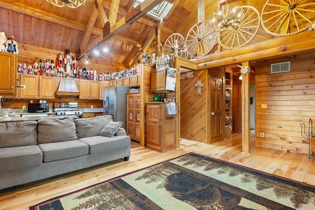 14601 Brookhurst Drive, Cement City, MI 49233