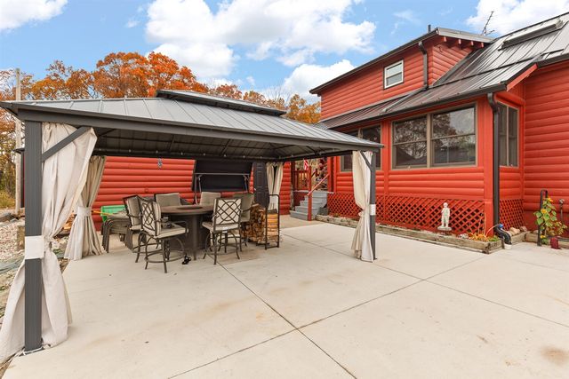 14601 Brookhurst Drive, Cement City, MI 49233