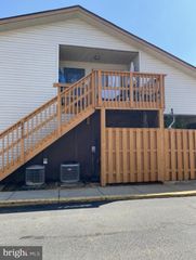 8413 CREDOS CT #14, Alexandria, VA 22309