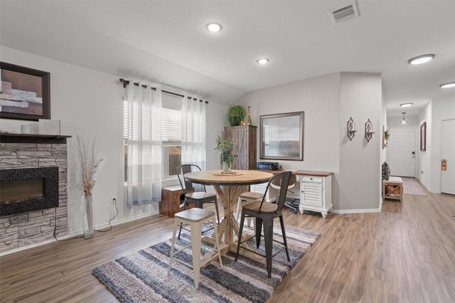 21400 Bird Wing DR, Pflugerville, TX 78660