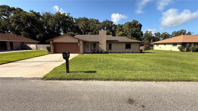 898 CRITTENDEN AVENUE, Orange City, FL 32763