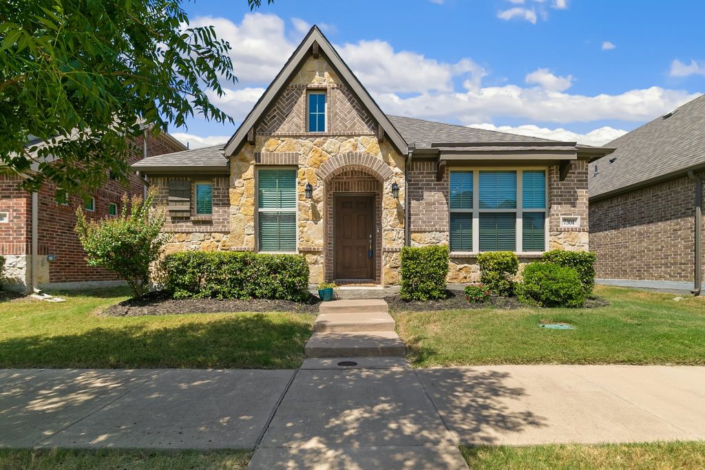 7304 Elm Grove Lane, Little Elm, TX 76227