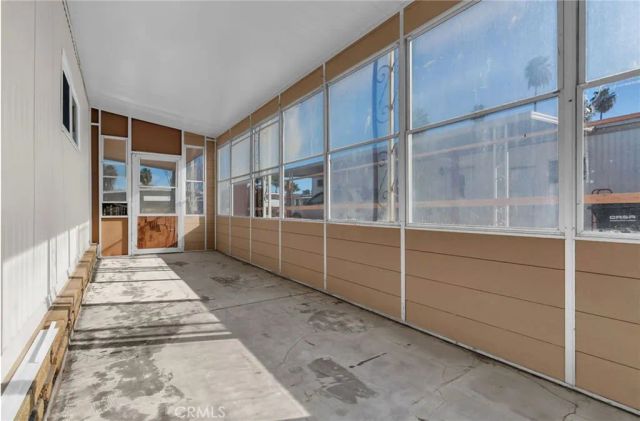 841 S Lyon, Hemet, CA 92543