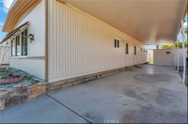 841 S Lyon, Hemet, CA 92543