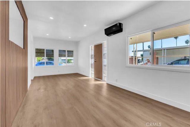 841 S Lyon, Hemet, CA 92543