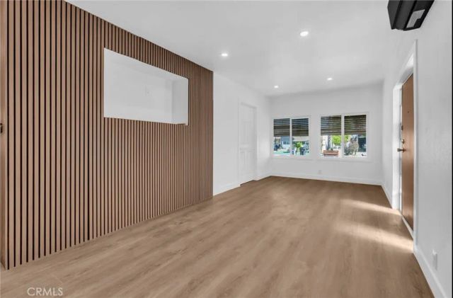 841 S Lyon, Hemet, CA 92543