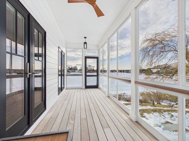 72 Ocean View Ave, Swansea, MA 02777