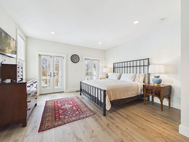 72 Ocean View Ave, Swansea, MA 02777