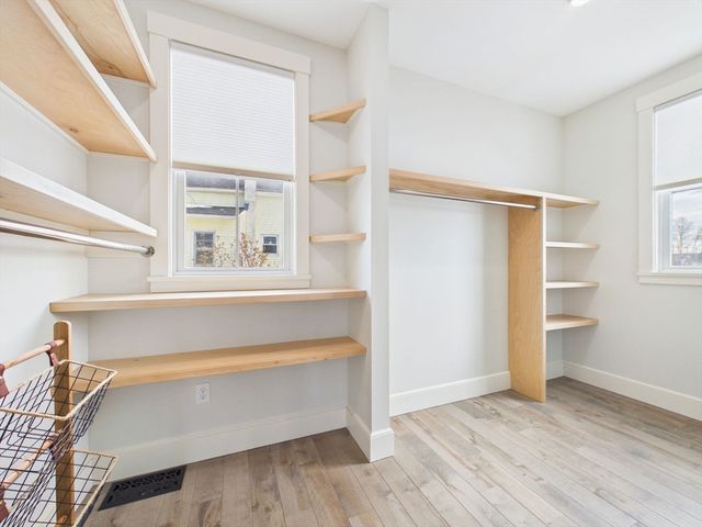 72 Ocean View Ave, Swansea, MA 02777