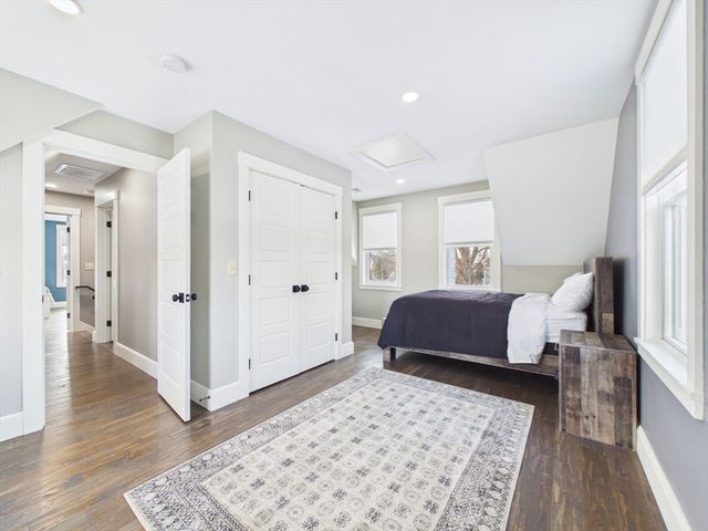 72 Ocean View Ave, Swansea, MA 02777