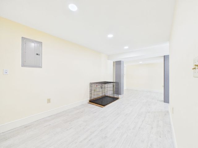 72 Ocean View Ave, Swansea, MA 02777