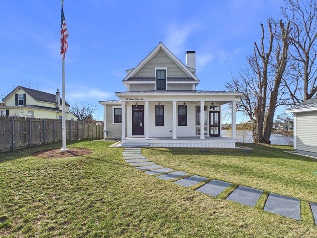 72 Ocean View Ave, Swansea, MA 02777
