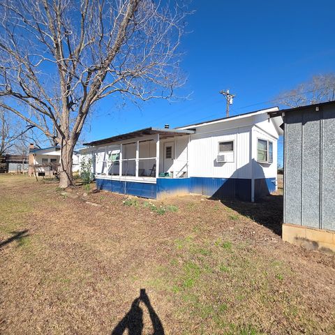 2089 Highway 131, Baker Hill, AL 36027