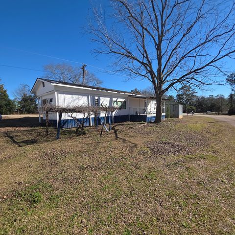 2089 Highway 131, Baker Hill, AL 36027