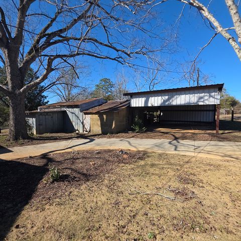 2089 Highway 131, Baker Hill, AL 36027