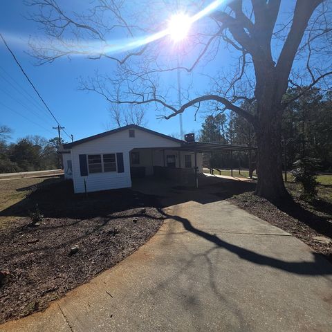 2089 Highway 131, Baker Hill, AL 36027