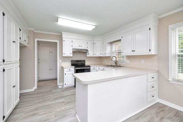 65 Alice Drive, Sumter, SC 29150