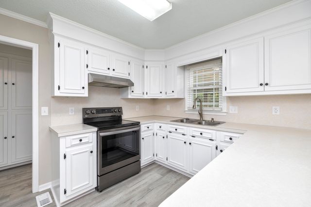 65 Alice Drive, Sumter, SC 29150