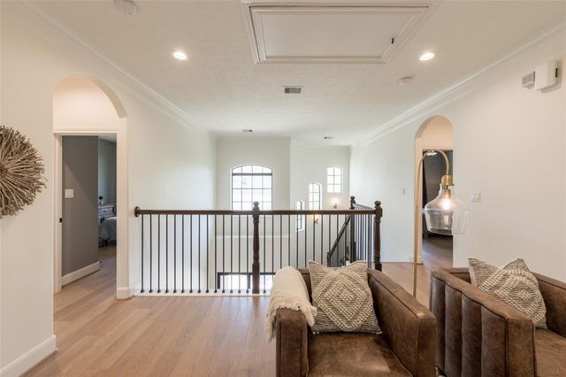 8011 Serenity Court, Houston, TX 77025