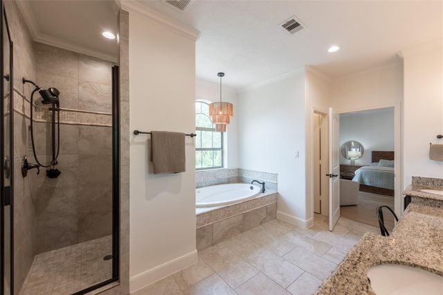 8011 Serenity Court, Houston, TX 77025