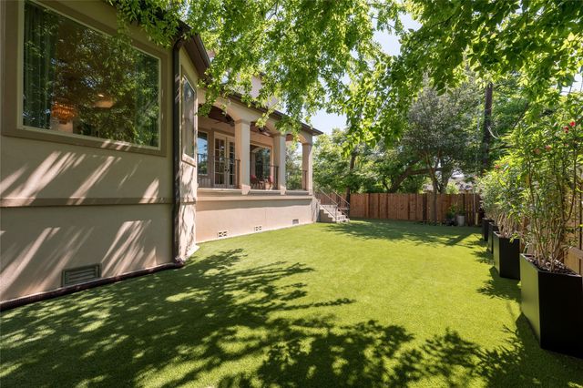 8011 Serenity Court, Houston, TX 77025