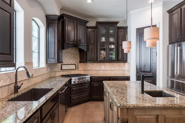 8011 Serenity Court, Houston, TX 77025