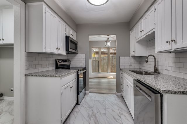 1409 Oxford Street, Arlington, TX 76013