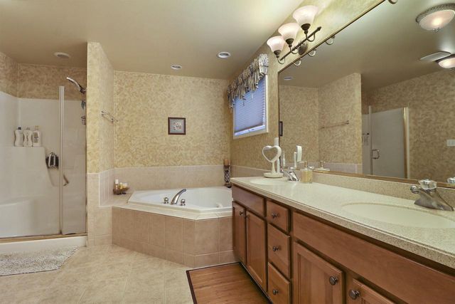 6001 94th COURT, Kenosha, WI 53142