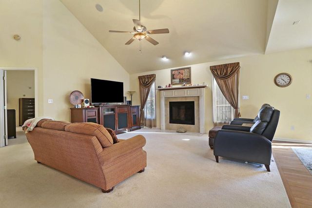 6001 94th COURT, Kenosha, WI 53142