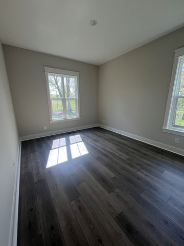 7285 Northwest Hwy, Fairview, TN 37062