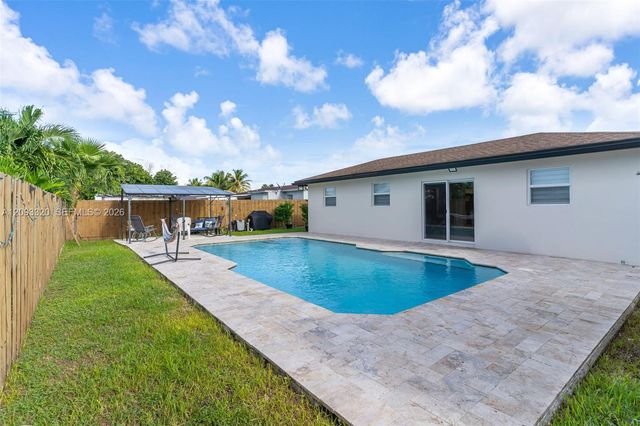 15105 SW 305th Terrace, Homestead, FL 33033