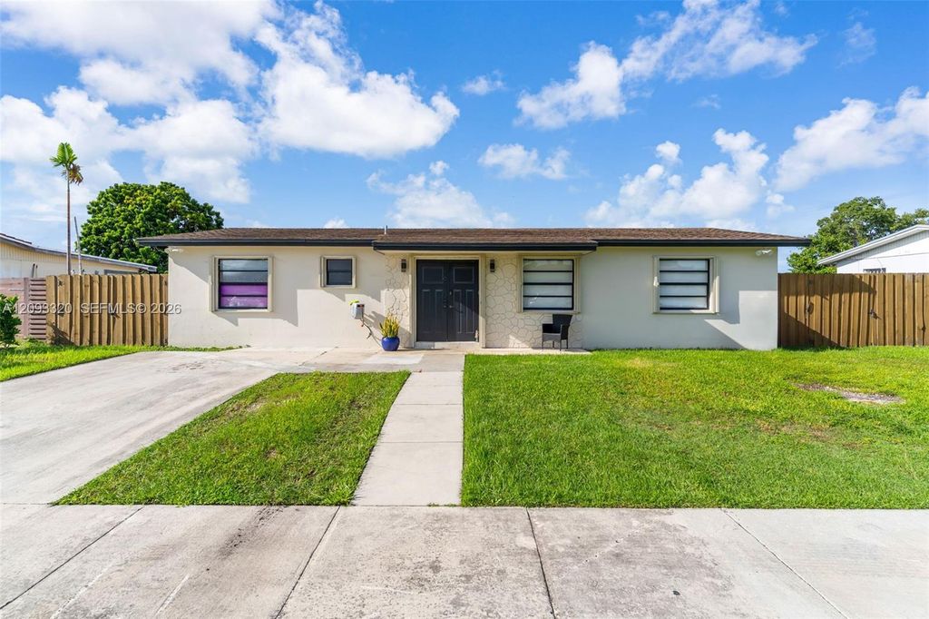 15105 SW 305th Terrace, Homestead, FL 33033