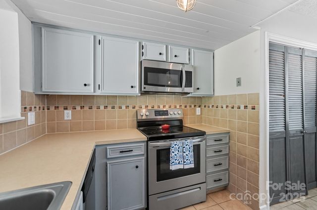 7824 Davinci Lane, Charlotte, NC 28226