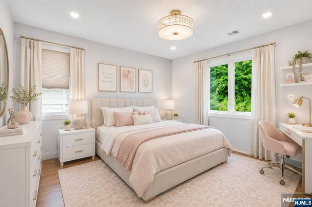506 Undercliff Avenue, Edgewater, NJ 07020