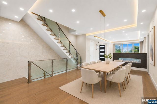 506 Undercliff Avenue, Edgewater, NJ 07020
