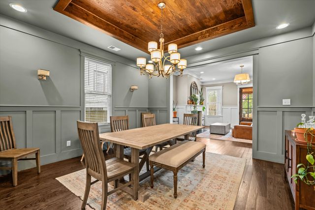 1030 Burchwood Ave, Nashville, TN 37216
