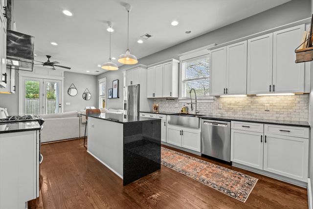 1030 Burchwood Ave, Nashville, TN 37216