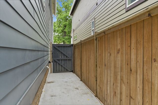 1030 Burchwood Ave, Nashville, TN 37216