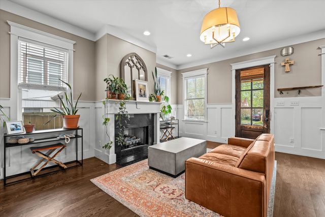 1030 Burchwood Ave, Nashville, TN 37216