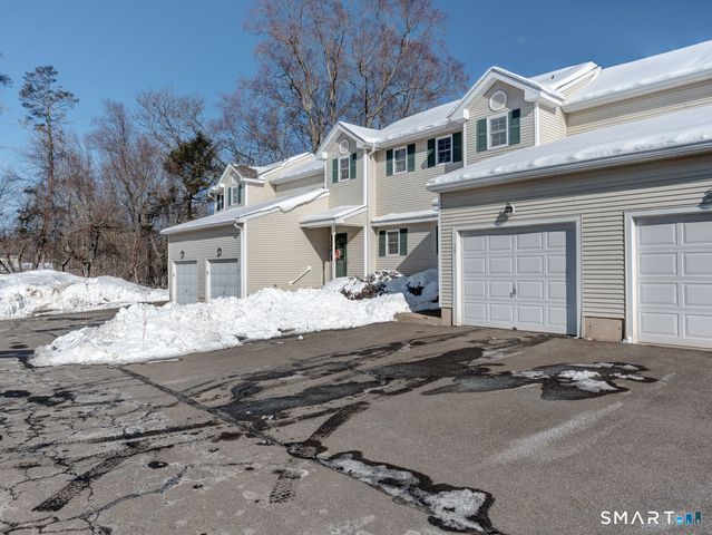 962 South Main Street APT 17, Southington, CT 06479