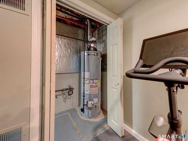 962 South Main Street APT 17, Southington, CT 06479