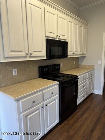 624 Oak Ridge Way, Pearl, MS 39208