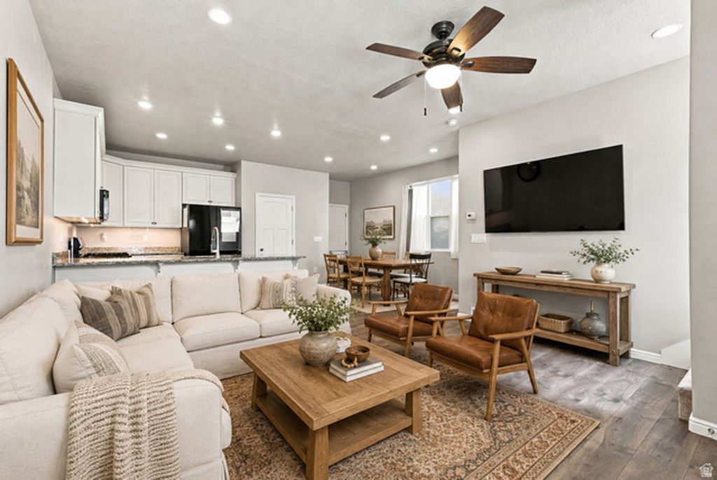 1105 W EMERALD POOLS LN, Bluffdale, UT 84065 — photo 4